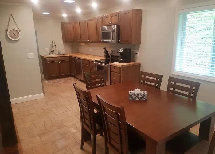 1St Class Rentals Cooperstown New 3 Bedroom House